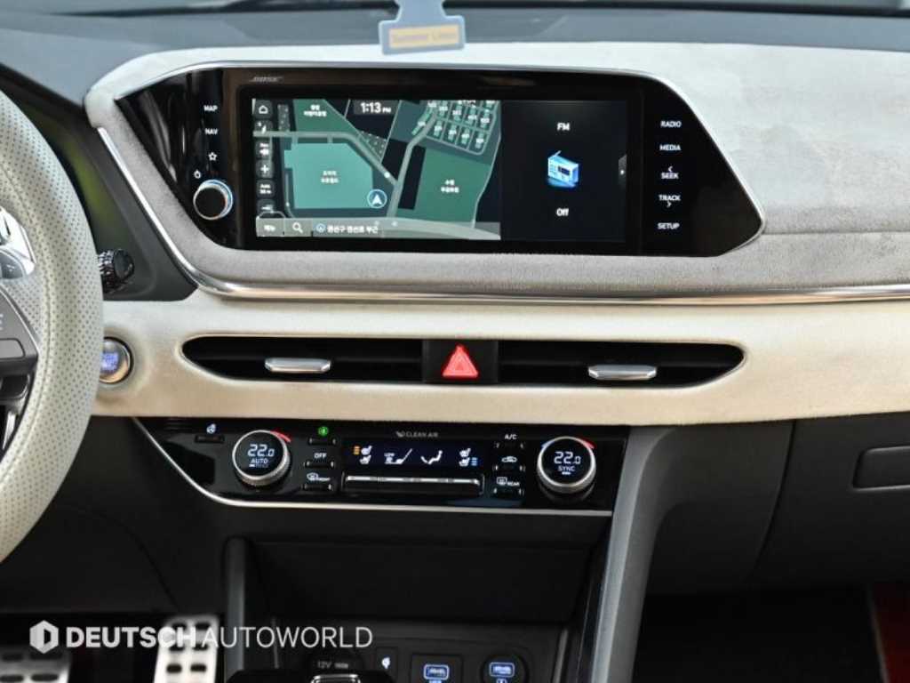Hyundai Sonata — photo 14
