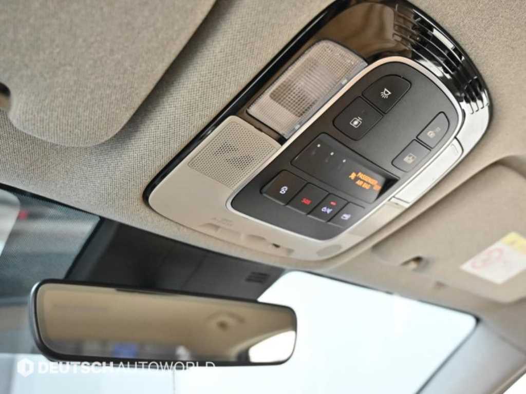 Hyundai Sonata — photo 18