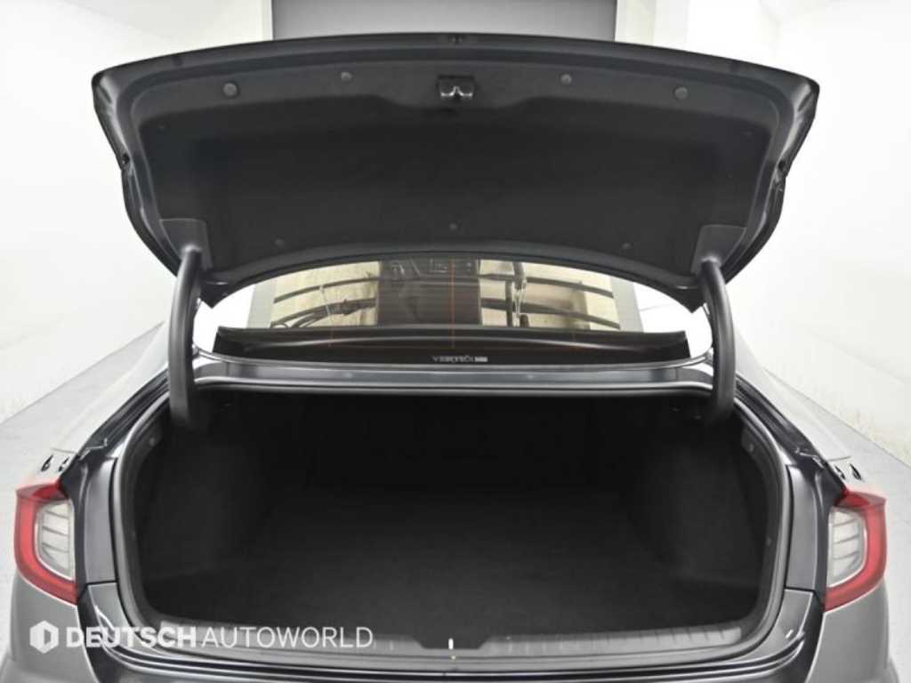 Hyundai Sonata — photo 19
