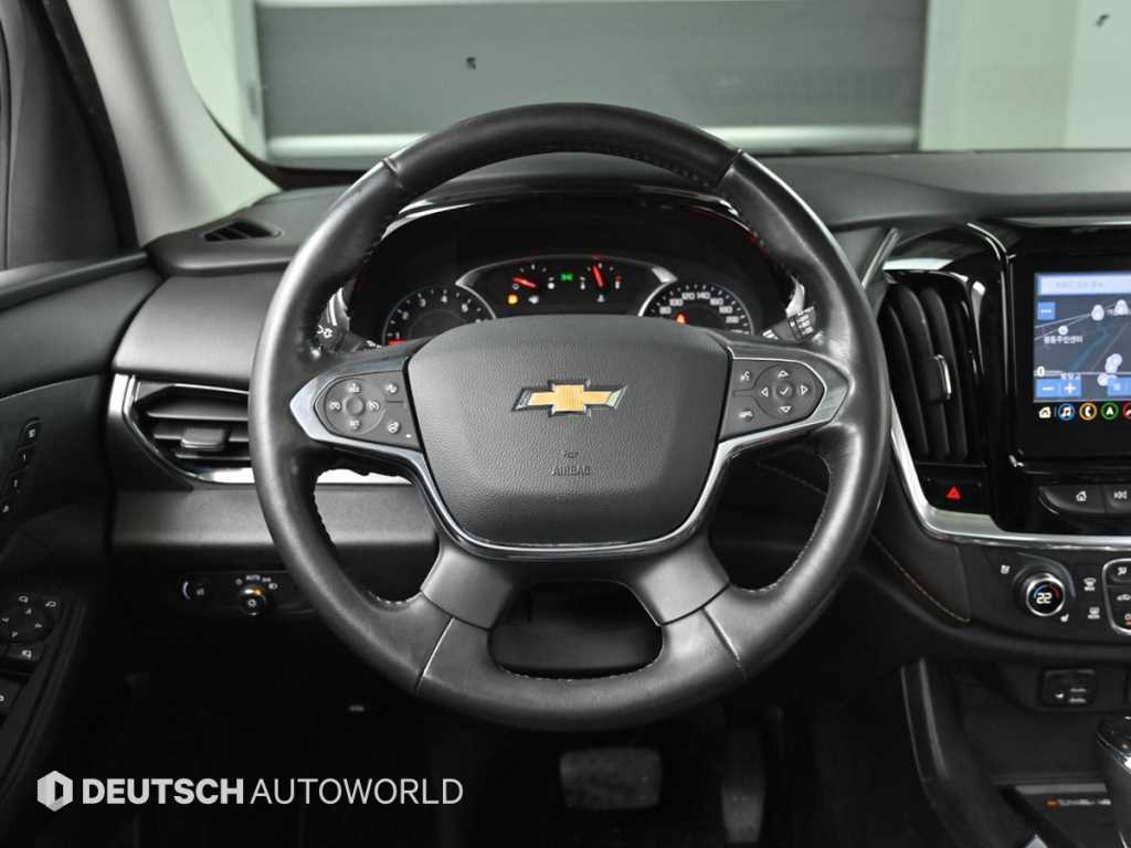 CHEVROLET Traverse — photo 12