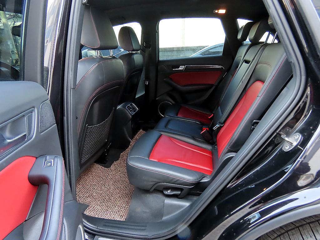 Audi SQ5 — photo 06