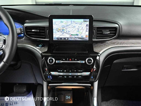 Ford Explorer — photo 13