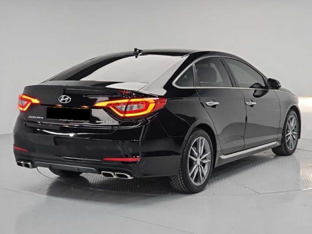 Hyundai Sonata — photo 04