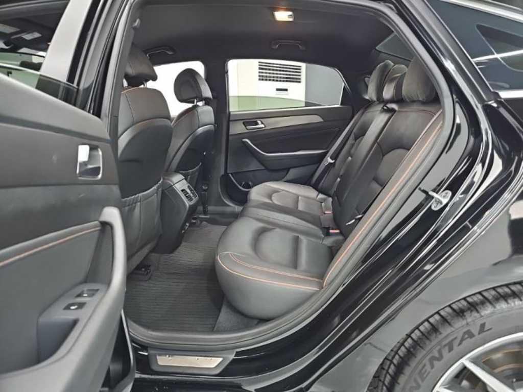 Hyundai Sonata — photo 19