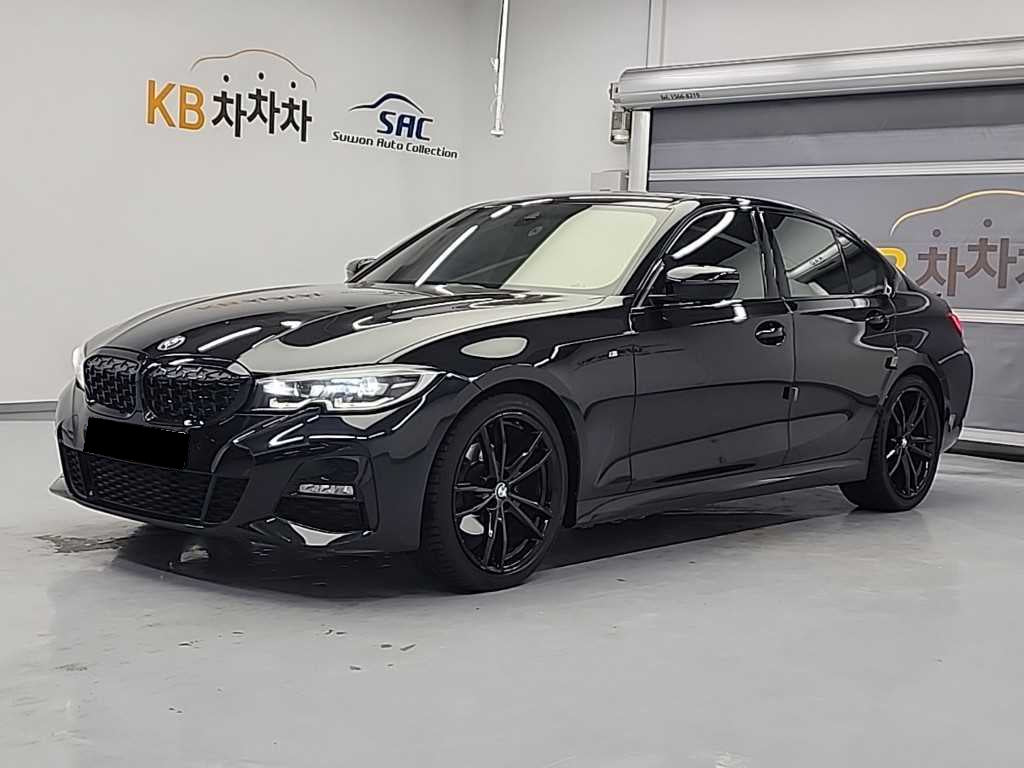 BMW 3-Series — photo 01
