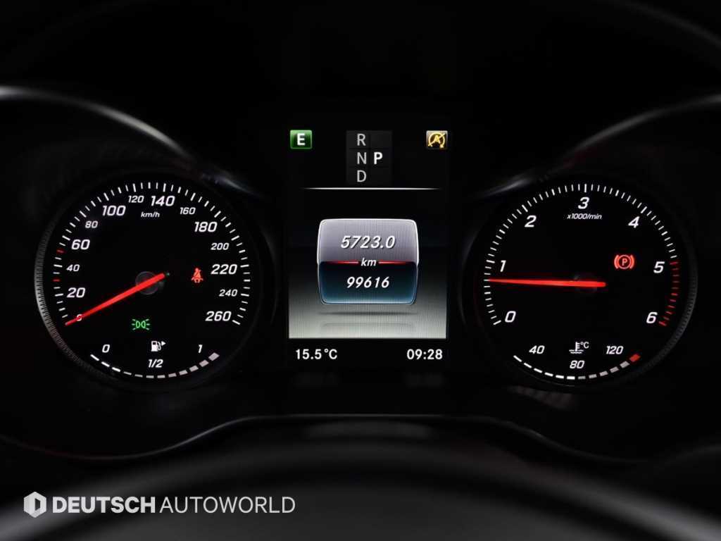 Mercedes-Benz GLC-Class — photo 08