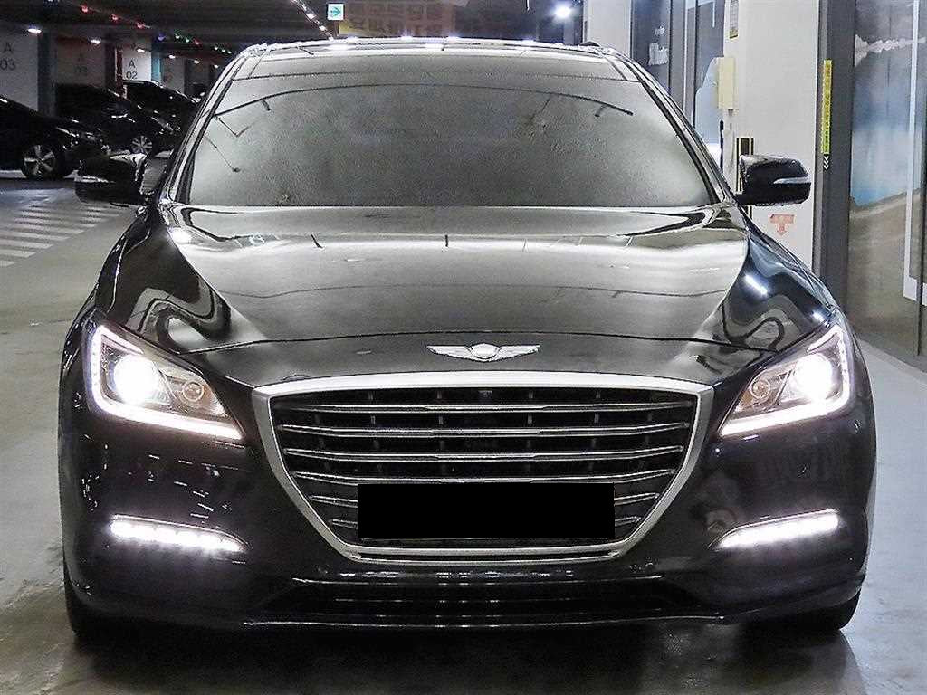 Genesis G80 — photo 02