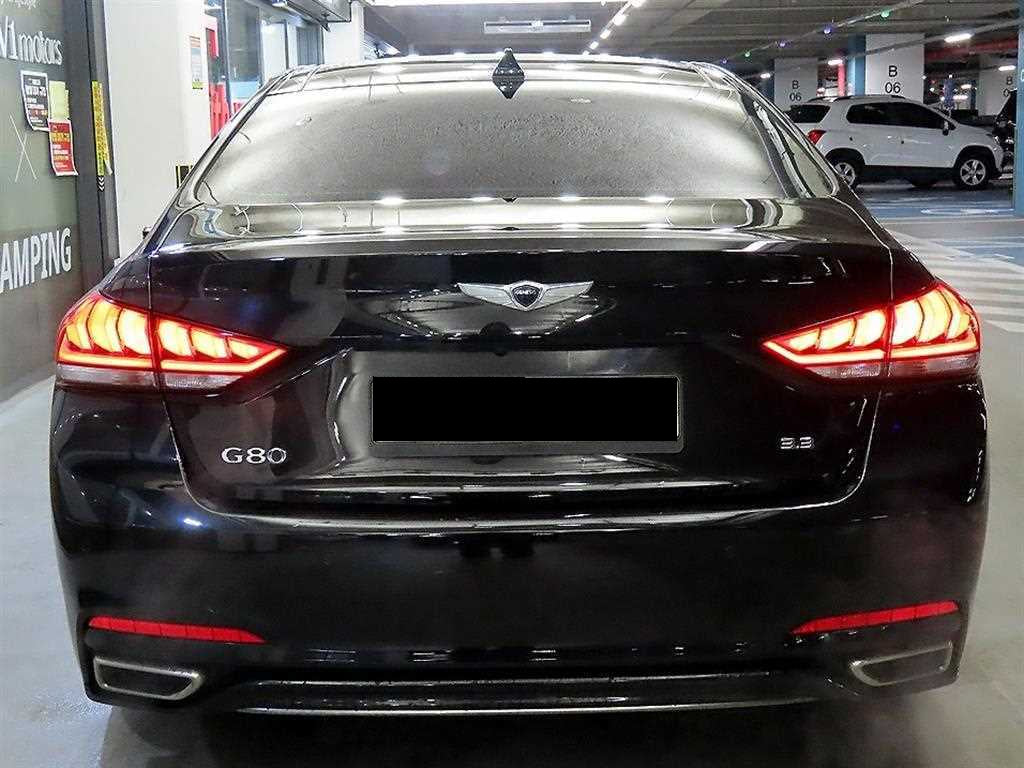 Genesis G80 — photo 05