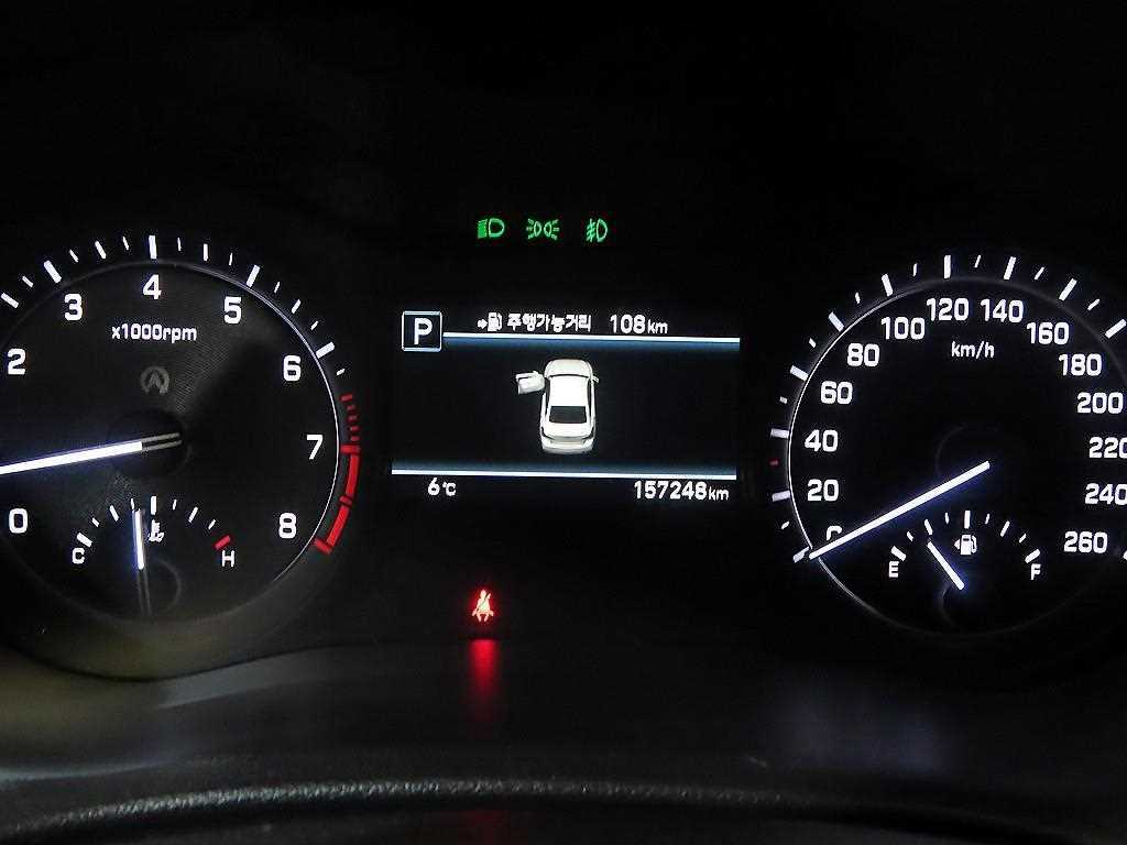 Genesis G80 — photo 09