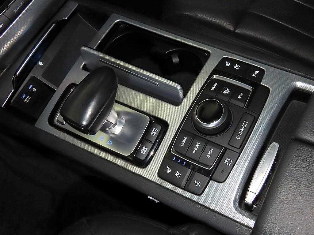 Genesis G80 — photo 12
