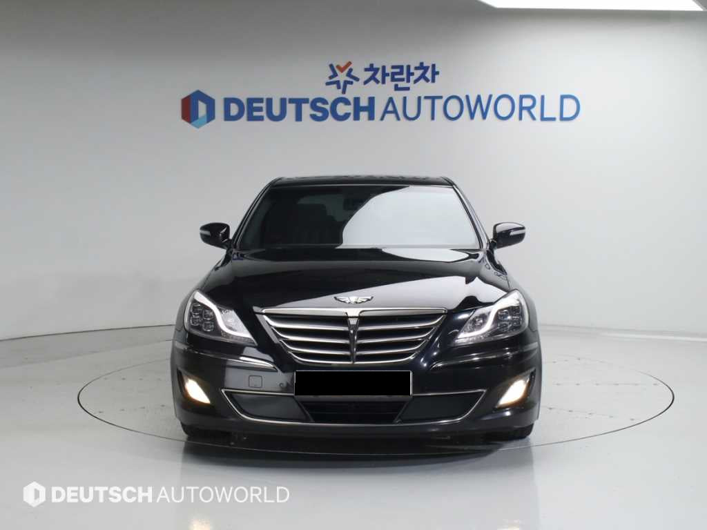 Hyundai Genesis — photo 03