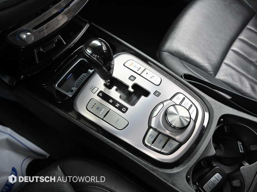 Hyundai Genesis — photo 09