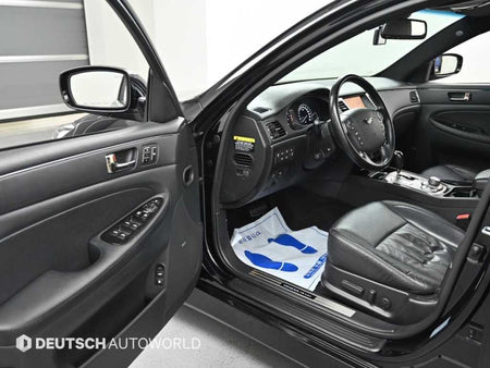 Hyundai Genesis — photo 11