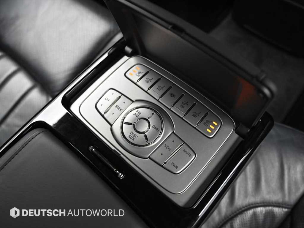 Hyundai Genesis — photo 16