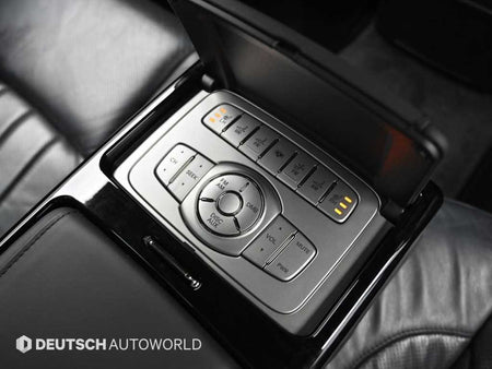 Hyundai Genesis — photo 16