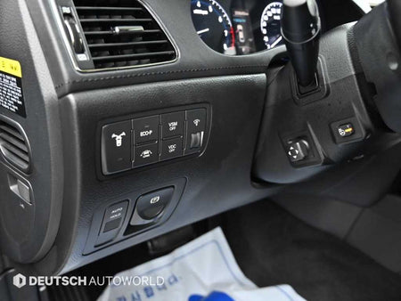 Hyundai Genesis — photo 17