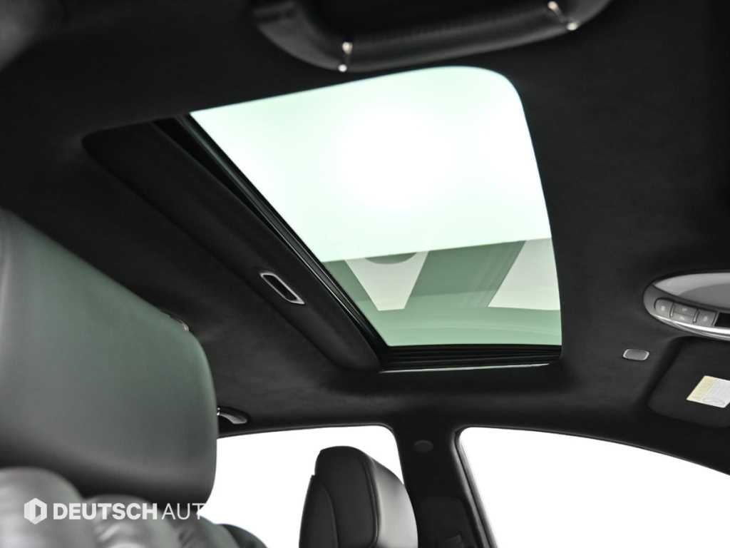 Hyundai Genesis — photo 18