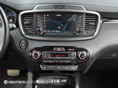 Kia Sorento — photo 14