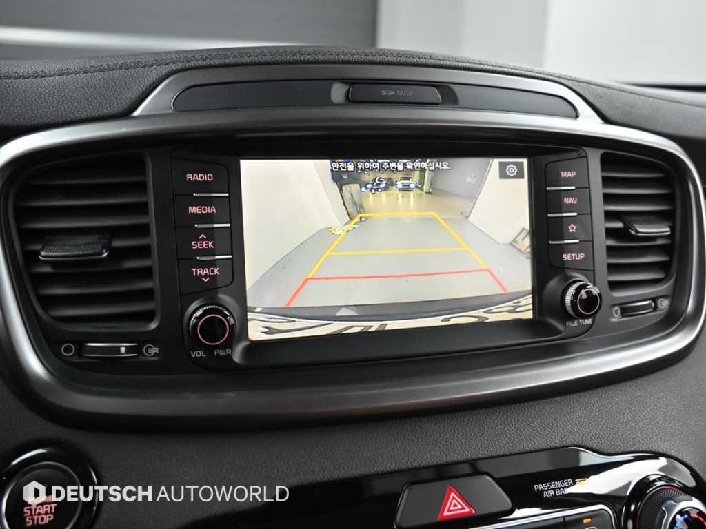 Kia Sorento — photo 15
