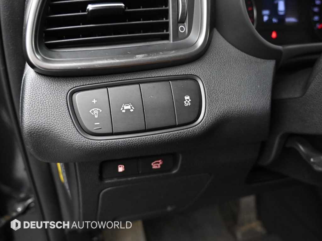 Kia Sorento — photo 17