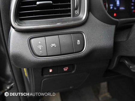 Kia Sorento — photo 17