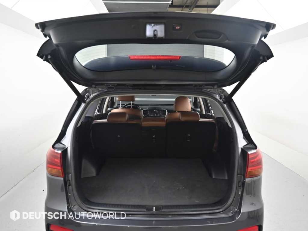 Kia Sorento — photo 19