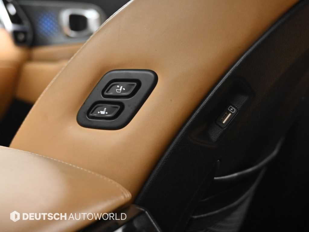 Kia Sorento — photo 18
