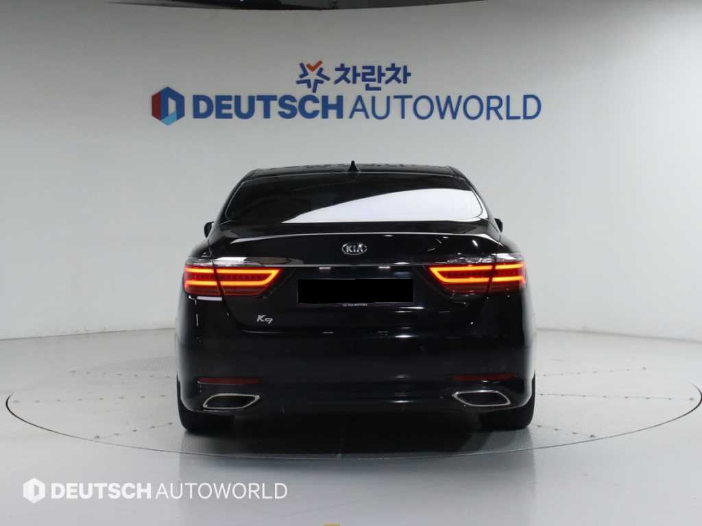 Kia K9 — photo 04
