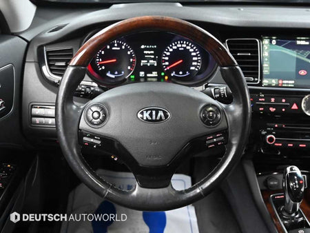 Kia K9 — photo 13