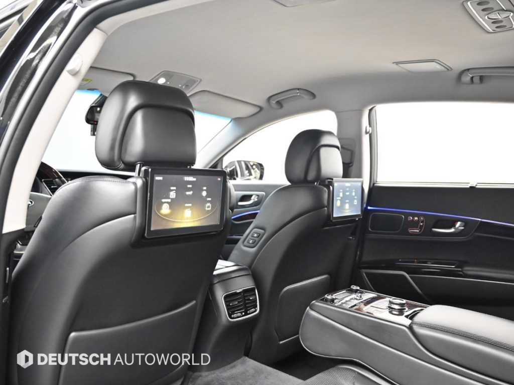 Kia K9 — photo 18