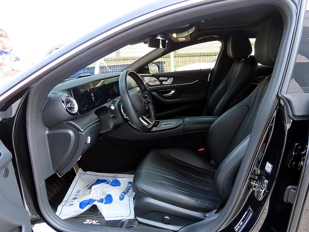 Mercedes-Benz CLS-Class — photo 05