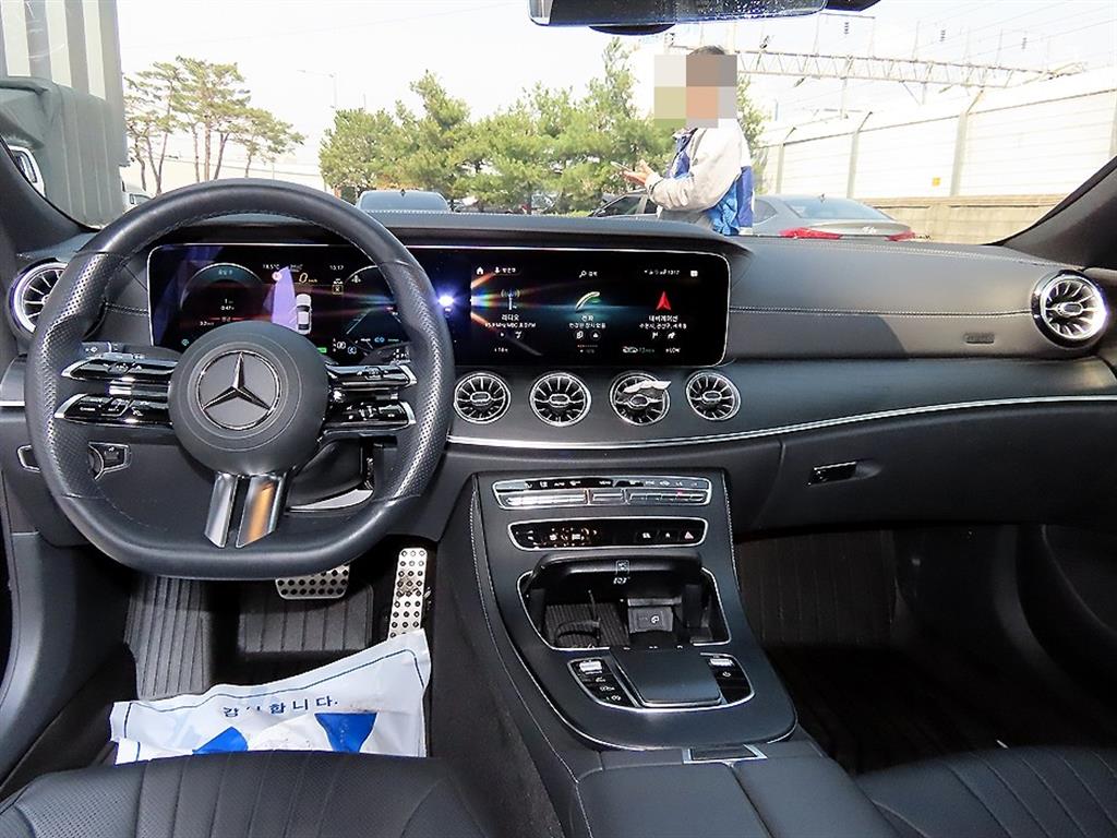 Mercedes-Benz CLS-Class — photo 07