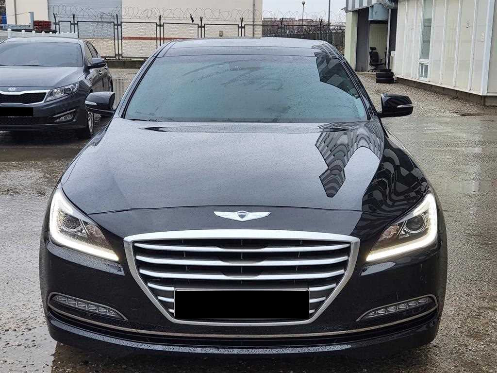 Hyundai Genesis — photo 01