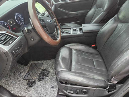 Hyundai Genesis — photo 04