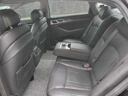Hyundai Genesis — photo 05