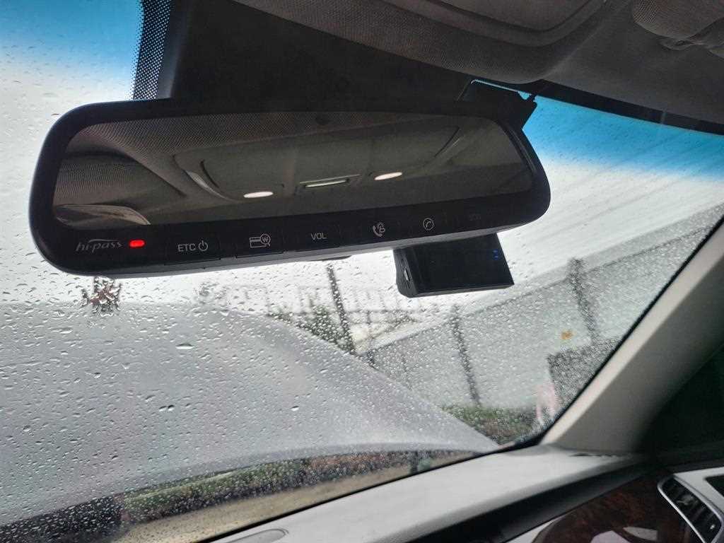 Hyundai Genesis — photo 15