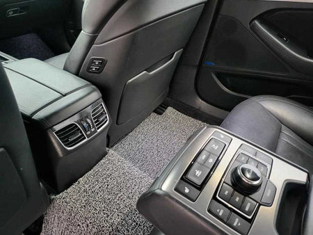 Hyundai Genesis — photo 17