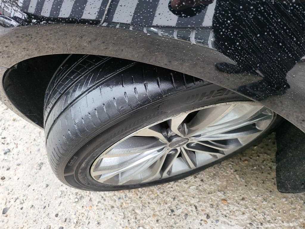 Hyundai Genesis — photo 20