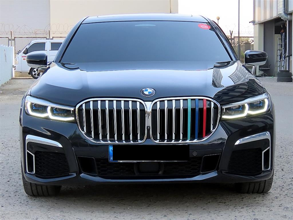 BMW 7-Series — photo 01