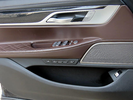 BMW 7-Series — photo 12