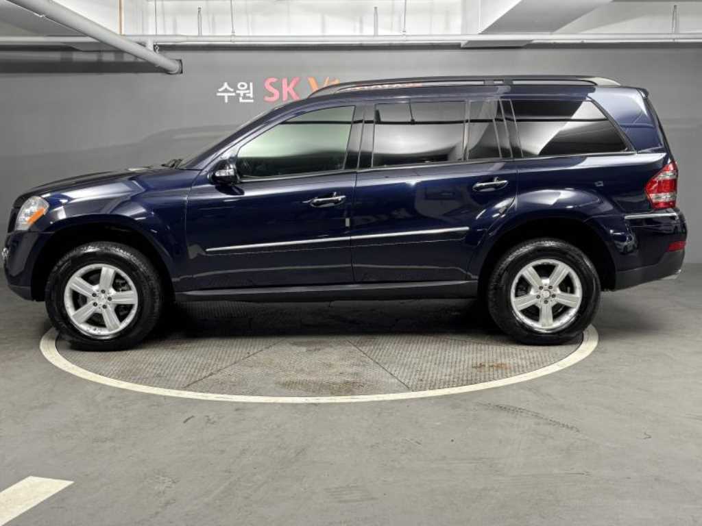 Mercedes-Benz GL-Class — photo 04