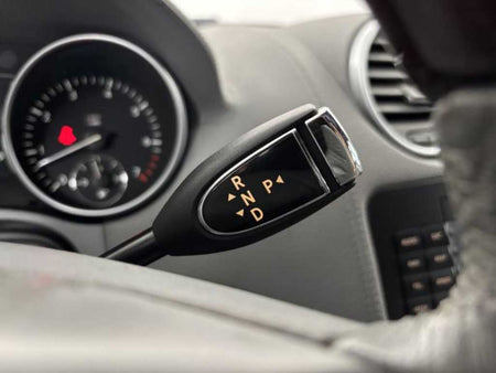 Mercedes-Benz GL-Class — photo 09