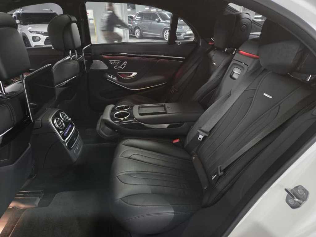 Mercedes-Benz S-Class — photo 12