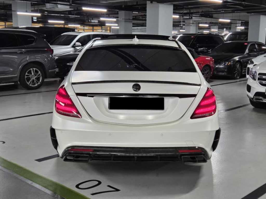 Mercedes-Benz S-Class — photo 14