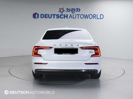 Volvo S60 — photo 04