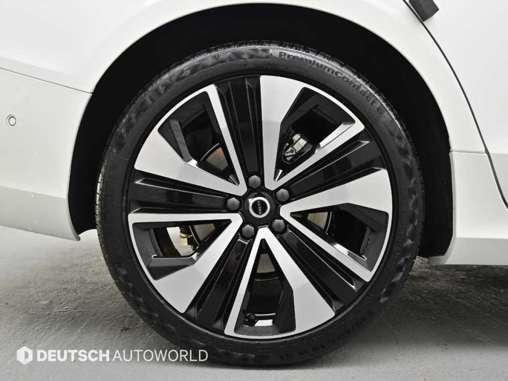 Volvo S60 — photo 05