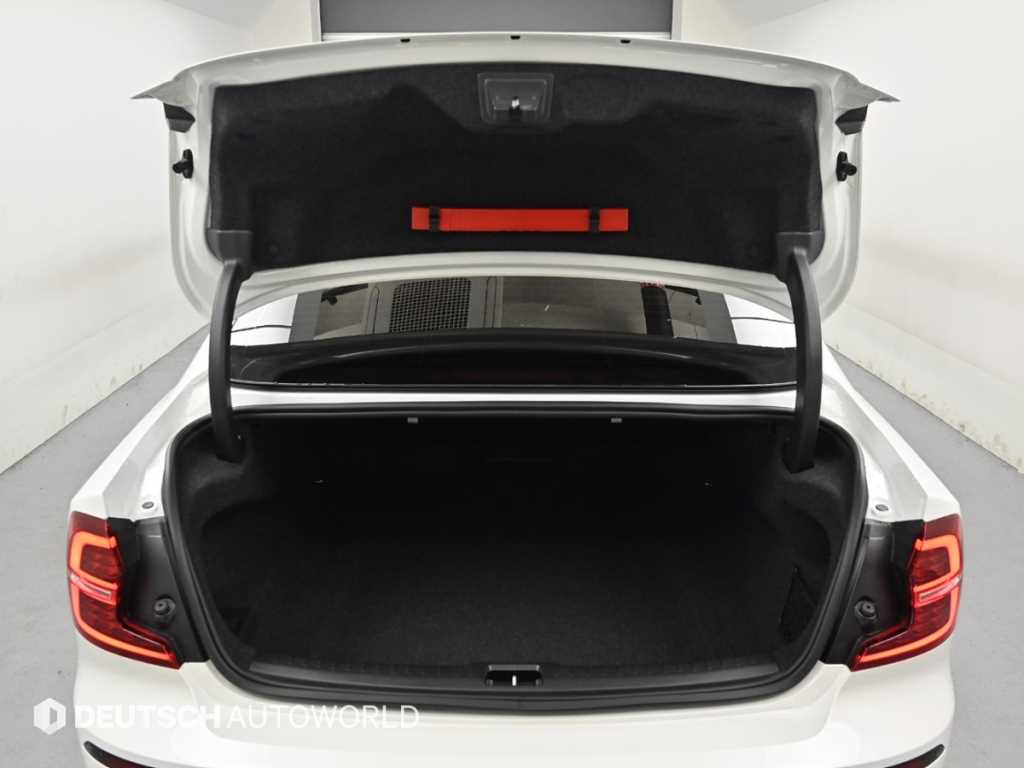 Volvo S60 — photo 19