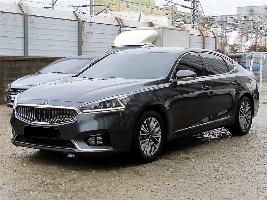 Kia K7 — photo 01