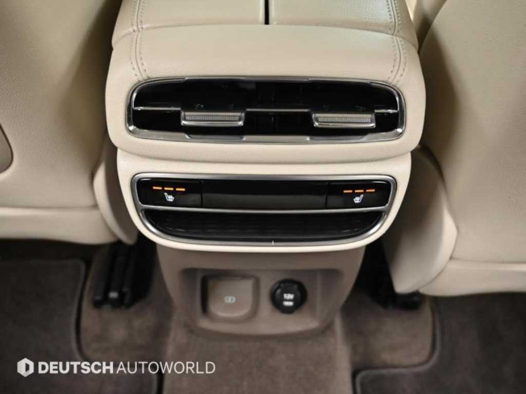Genesis GV80 — photo 16