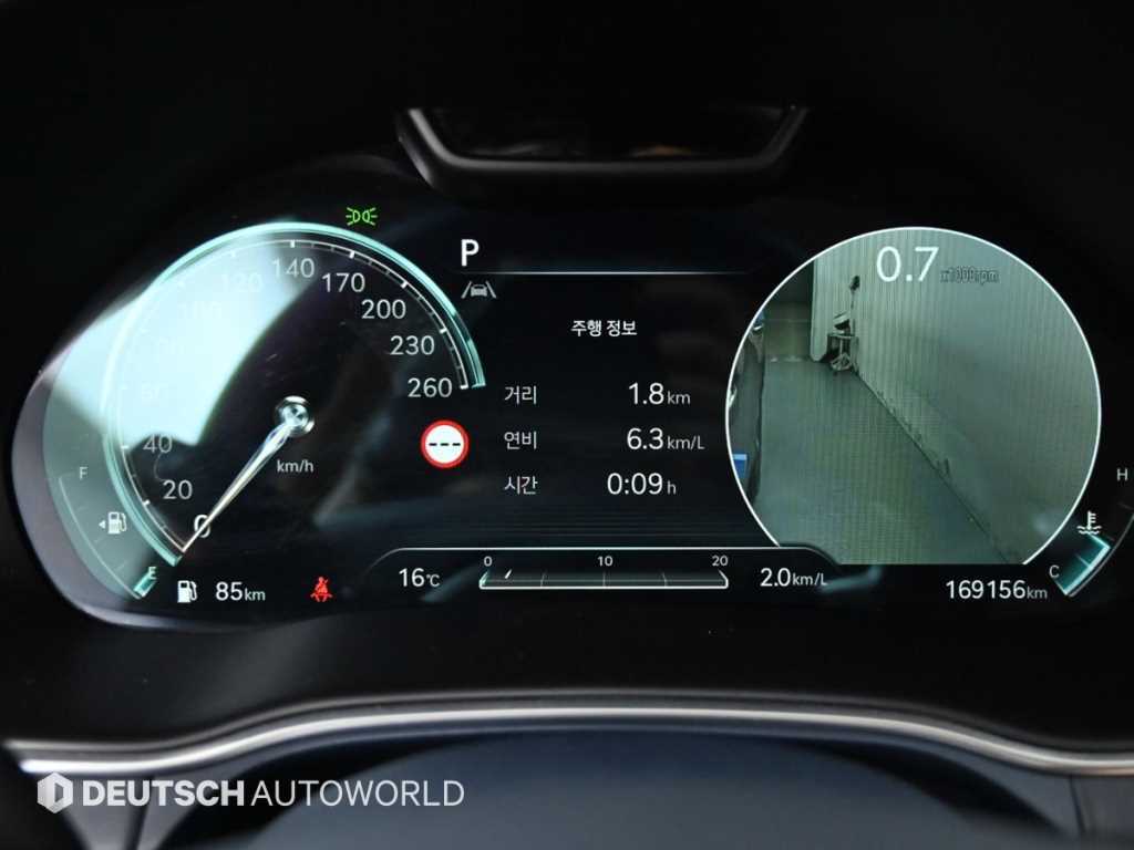 Genesis GV80 — photo 08
